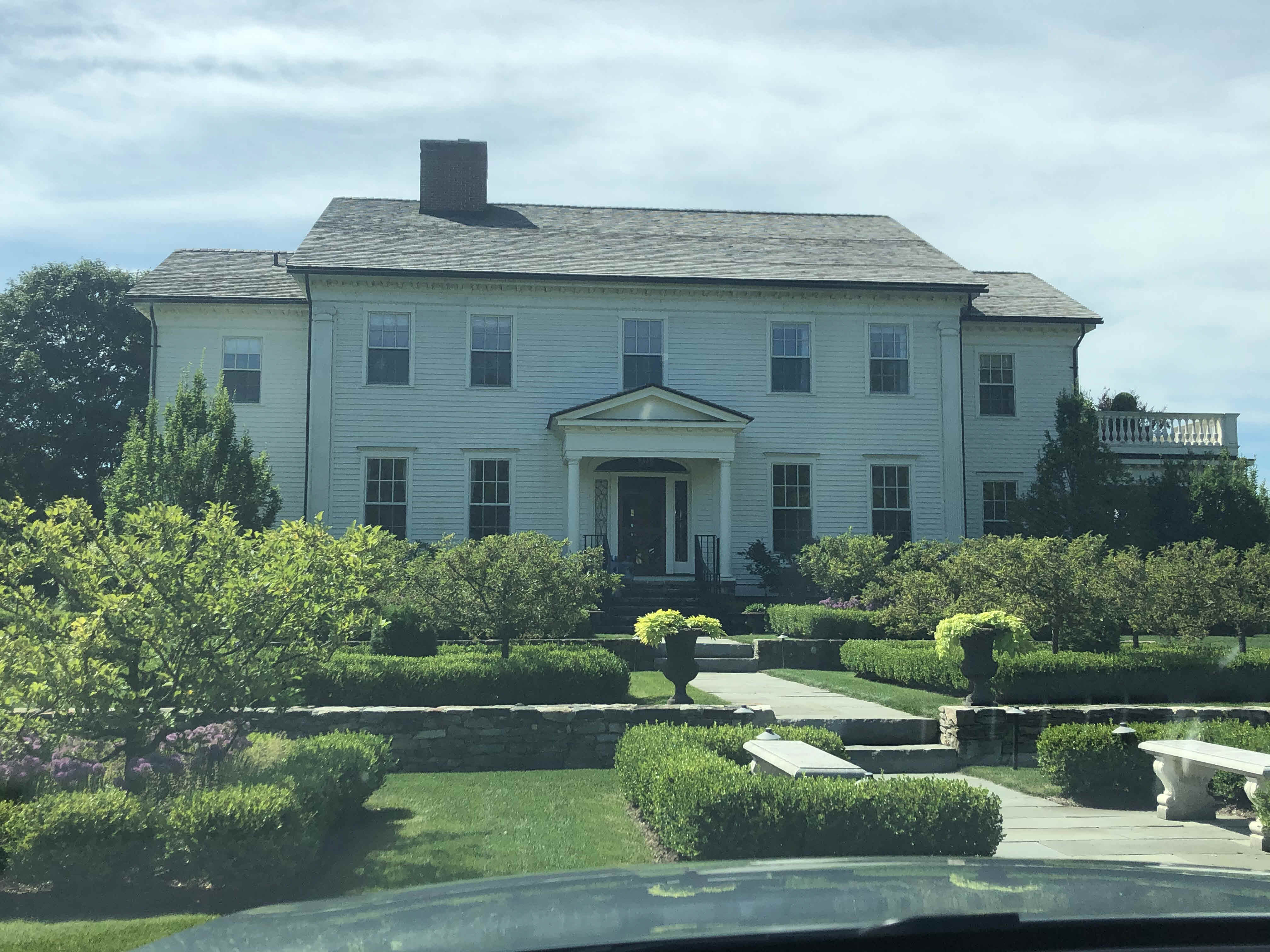 Building photograph for 401 WELLS HILL ROAD